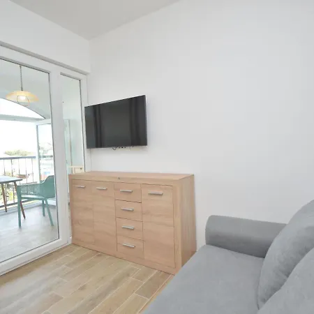 Anna-5 By Interhome * Jezera