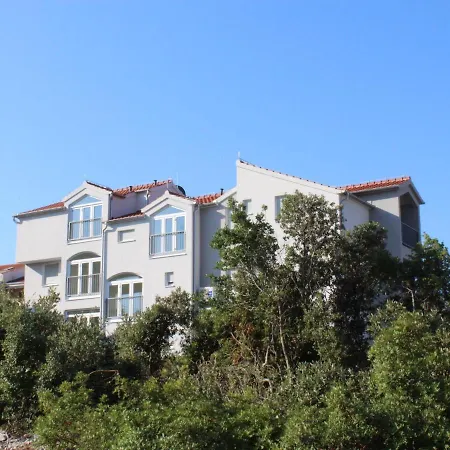 Anna-5 By Interhome Jezera